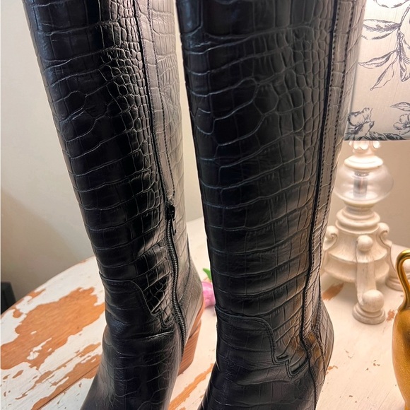 Gianni Bini Boots - Picture 13 of 16